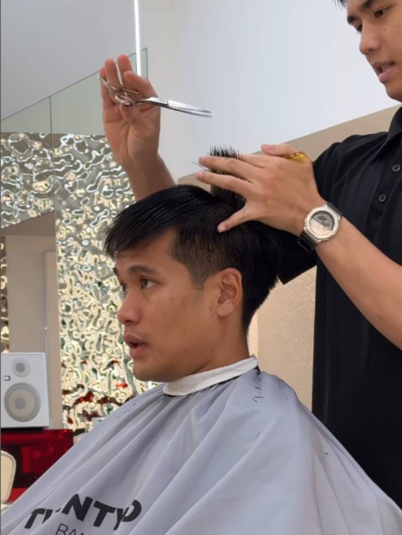 Precision men’s haircut by expert barber at TWENTY.TWO CUT