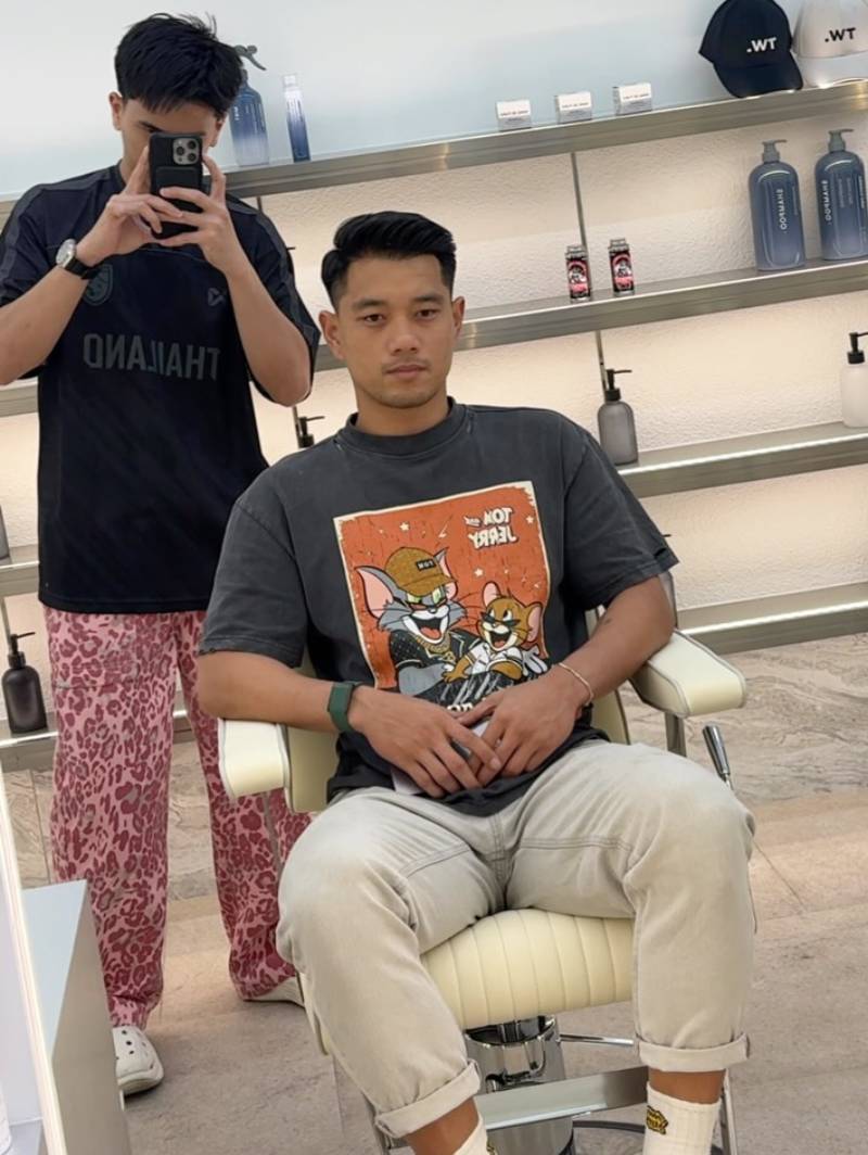 Precision men’s haircut by expert barber at TWENTY.TWO CUT