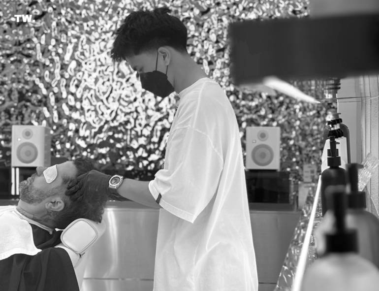Why Men Choose TWENTY.TWO CUT for Hair Growth Solutions